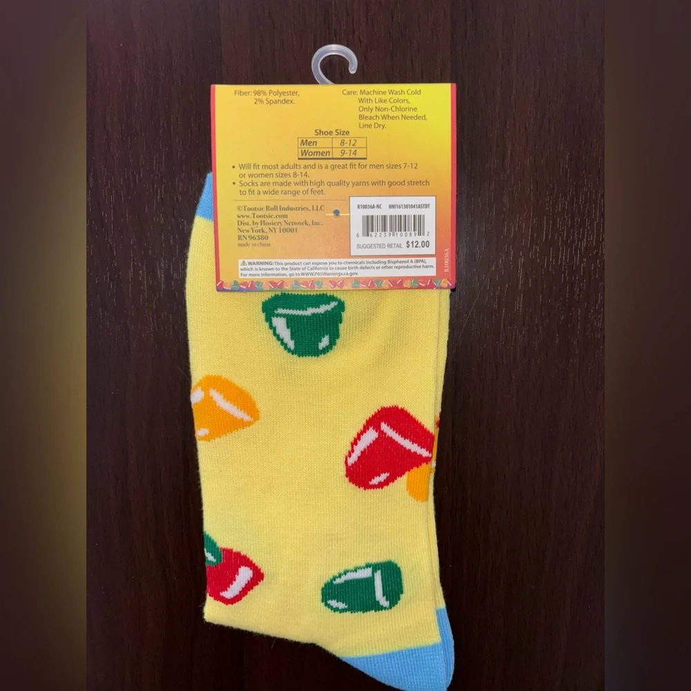 DOTS NOVELTY CREW SOCKS NWT MEN’S SHOE SIZE 8-12